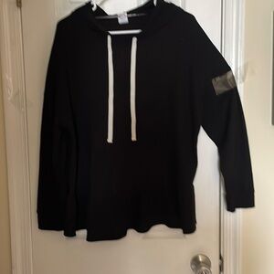 T&T Black LtWt Waffle Sweatshirt Hoodie with white Strings L